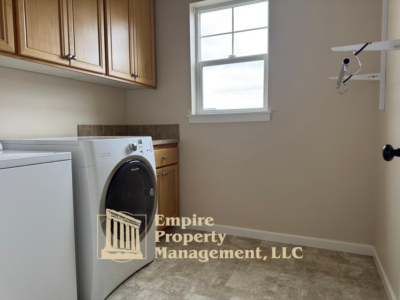 1896 Heath Dr #1 - Photo 7 of 17