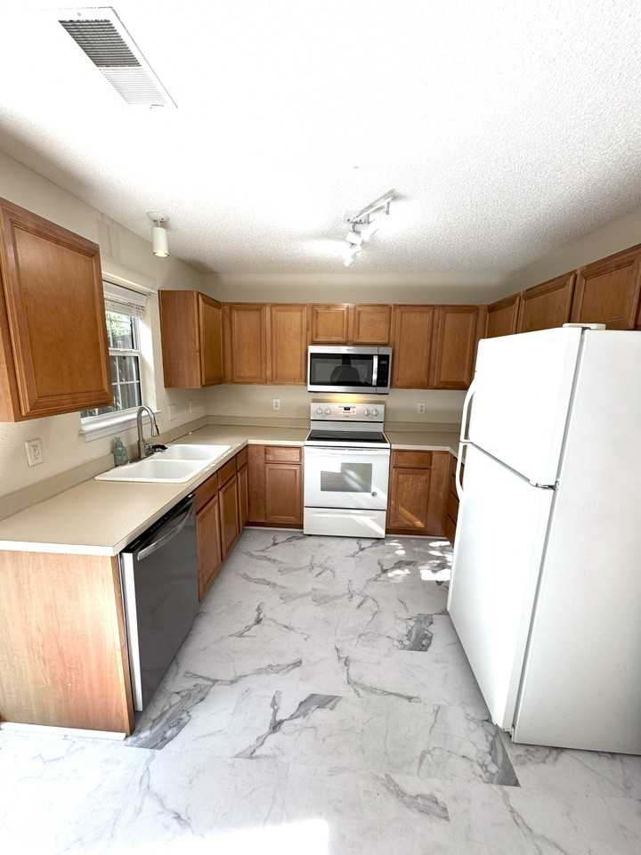 108 Arbor End Rd #1 - Photo 4 of 19
