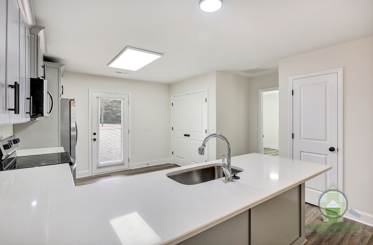 113 Lyman Lodge Rd #1 - Photo 5 of 22
