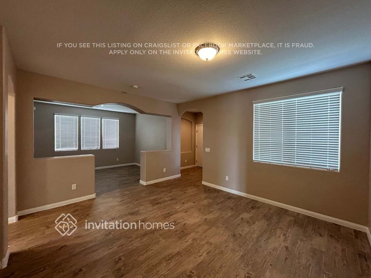 433 Mystic River St - Photo 3 of 21