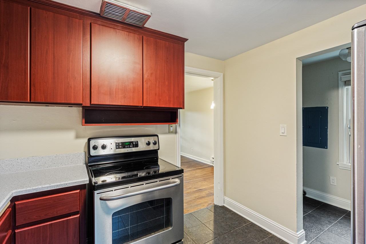 2328 S Columbian Way #C - Photo 2 of 19