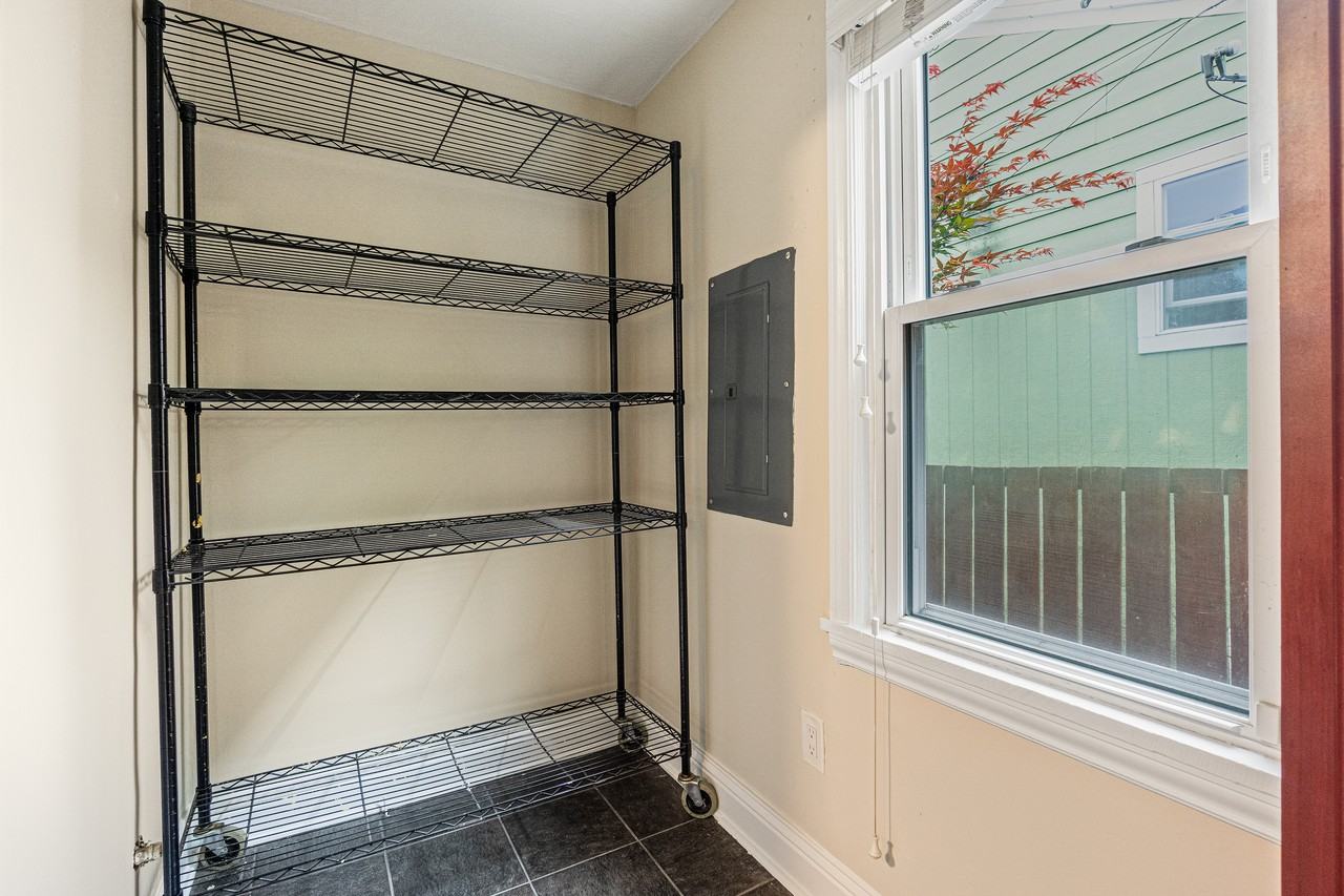 2328 S Columbian Way #C - Photo 5 of 19