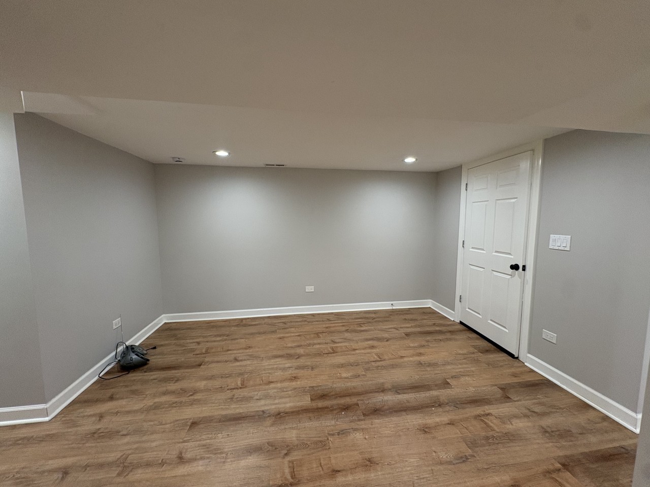 6510 S Saint Lawrence Ave #GA - Photo 4 of 11