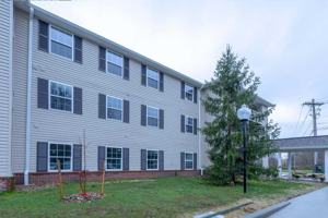 featured image of 13710 Della Dr