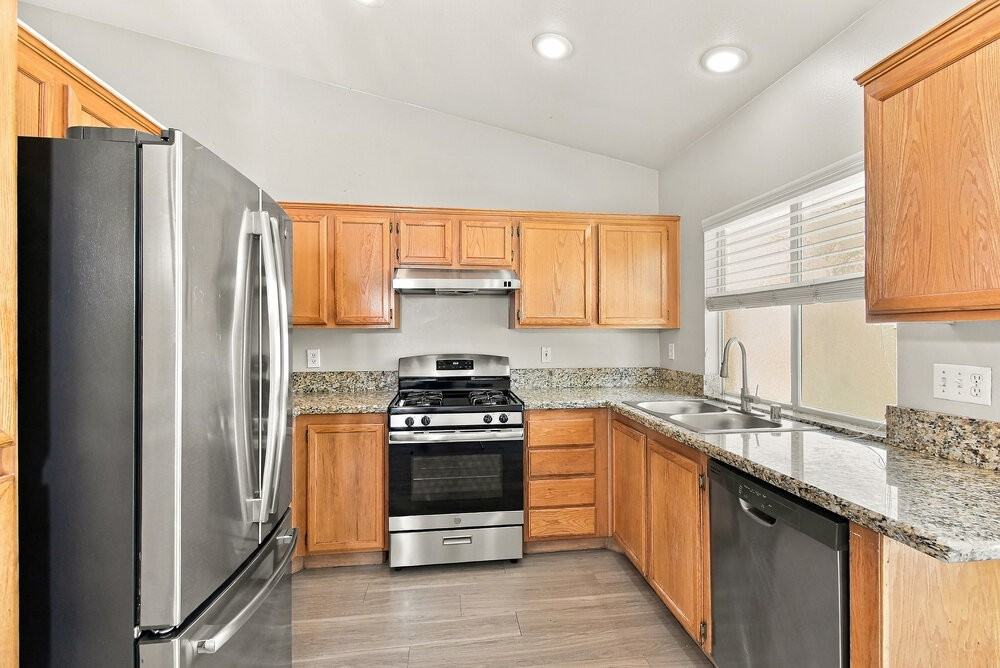 534 Rancho Del Norte Dr - Photo 4 of 16