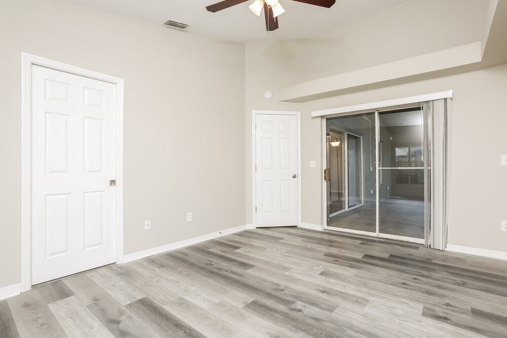 1533 Oakwood Ct - Photo 6 of 16