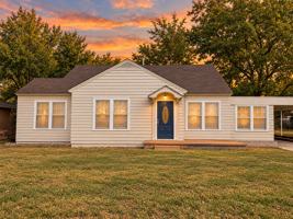 featured image of 1009 W Pine Ave #1