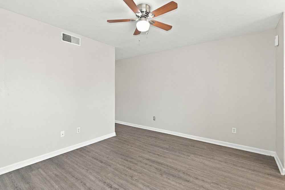 4080 Nir Shreibman Blvd #13 - Photo 5 of 17