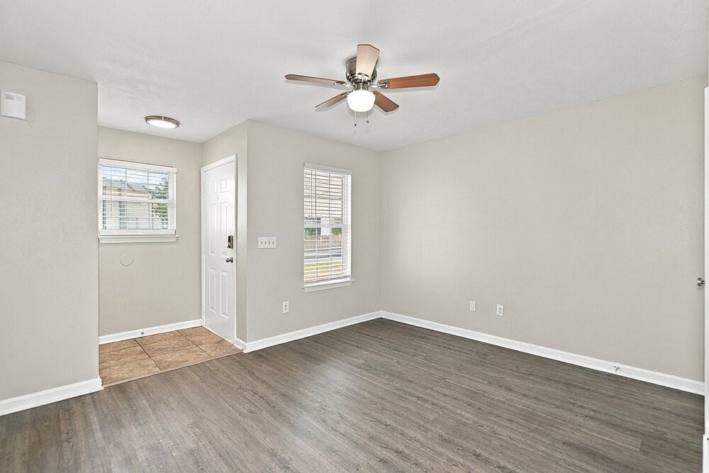 4080 Nir Shreibman Blvd #13 - Photo 6 of 17