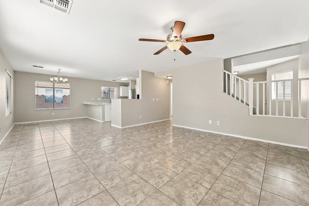 12456 W Mandalay Ln - Photo 5 of 17