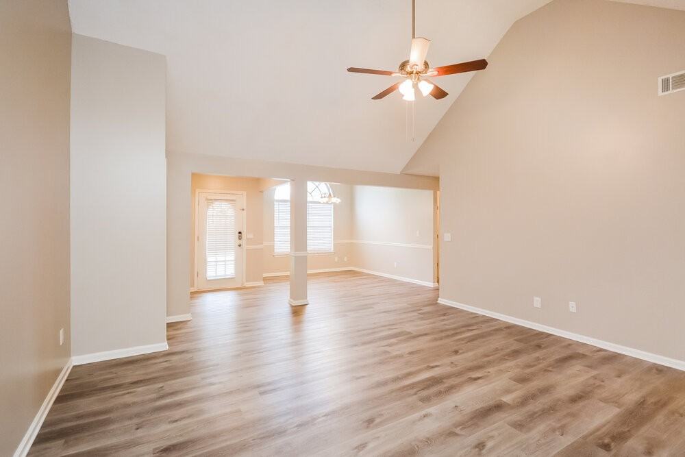 10662 Village Lndg - Photo 4 of 16