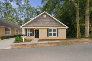featured image of 120 Carver St
