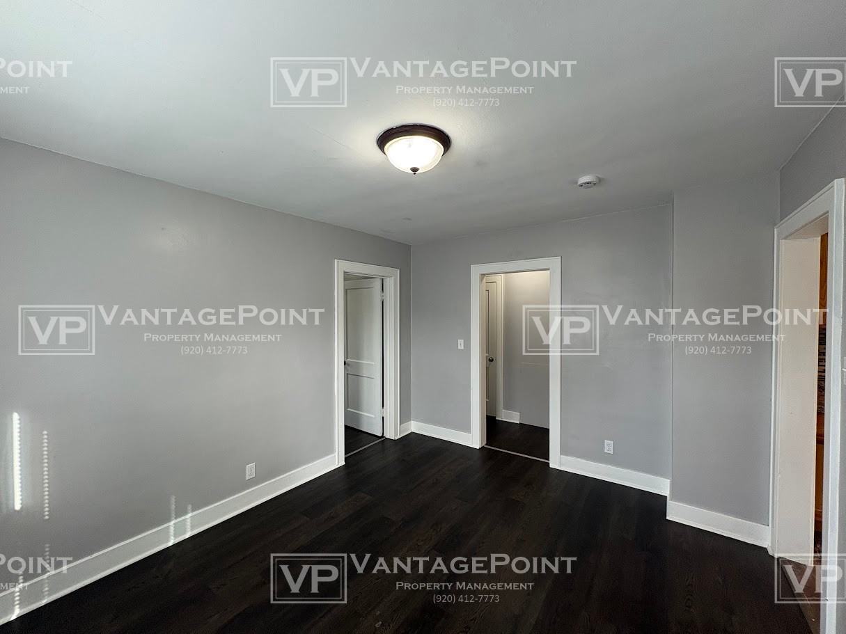 1325 S 19th St Uppr - Photo 6 of 18