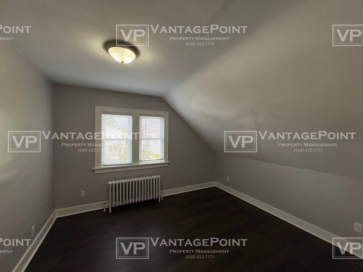 1325 S 19th St Uppr - Photo 7 of 18