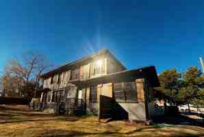 featured image of 410 5th St S