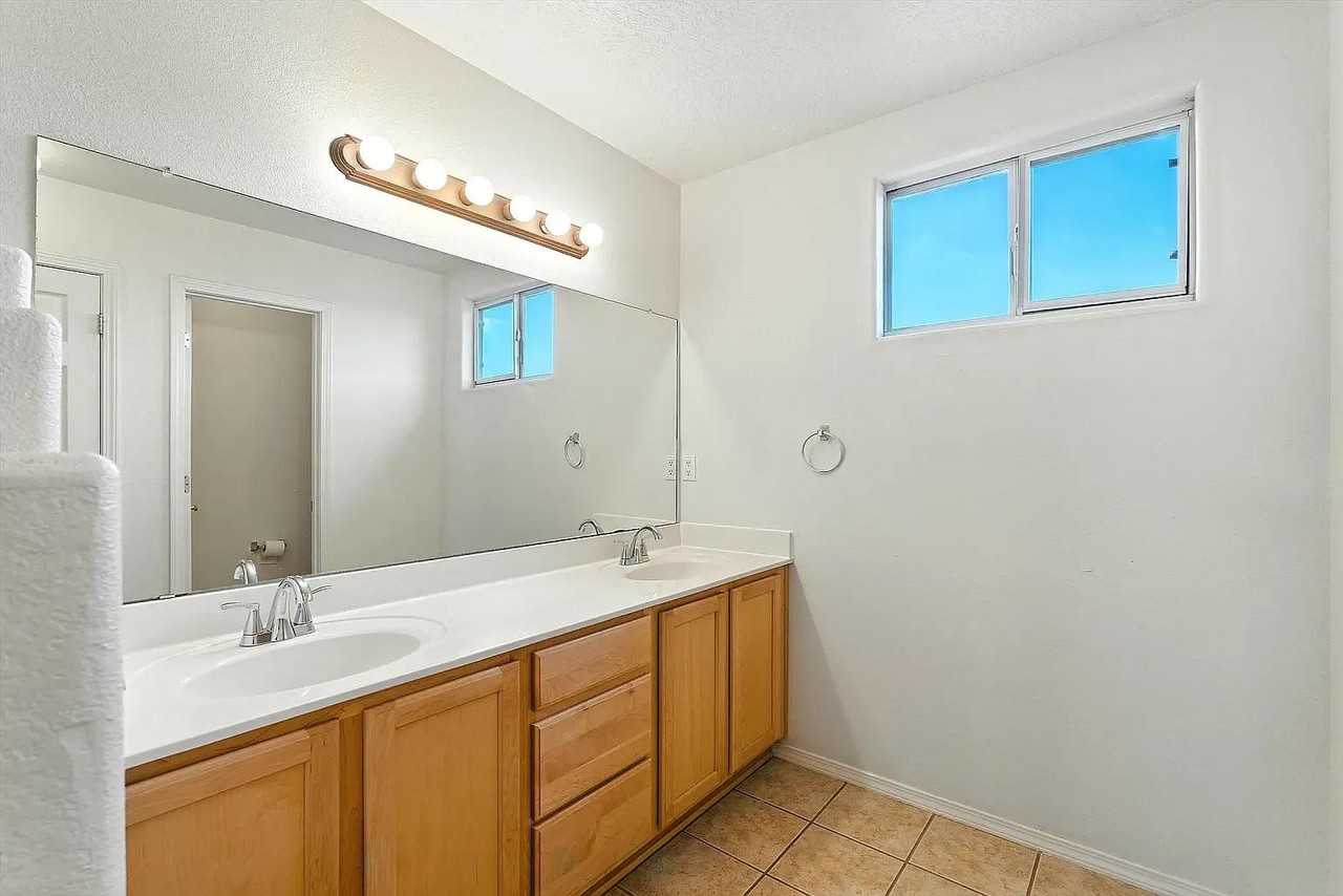 9219 Colima Ave Nw - Photo 6 of 20