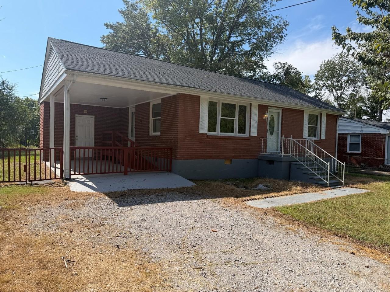 103 Willow St - Photo 4 of 20