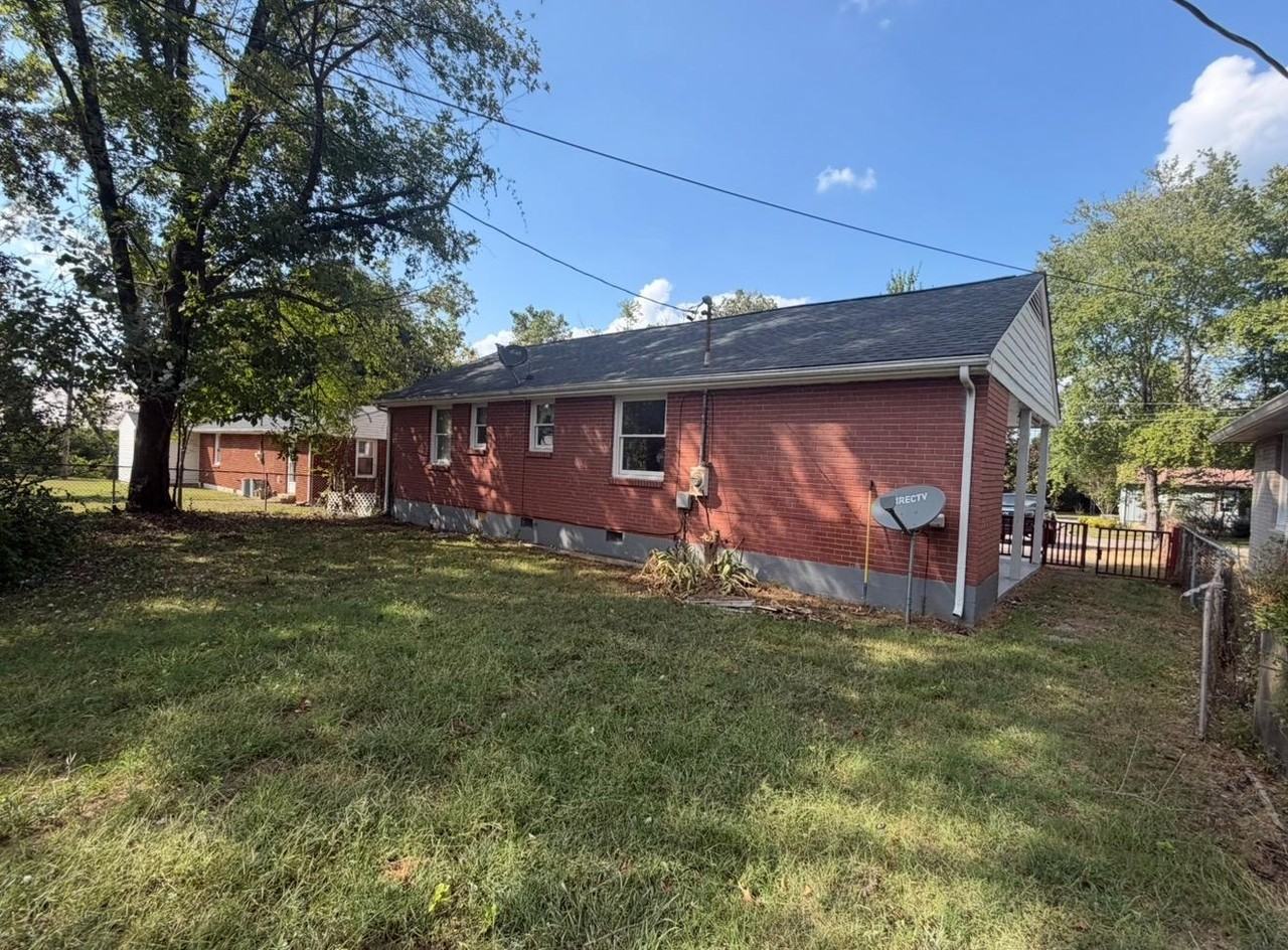 103 Willow St - Photo 6 of 20