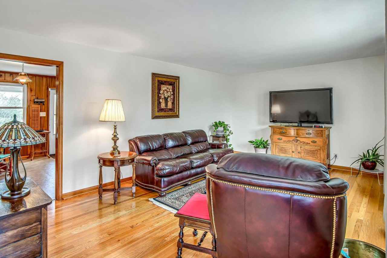 105 N Poole St - Photo 7 of 20