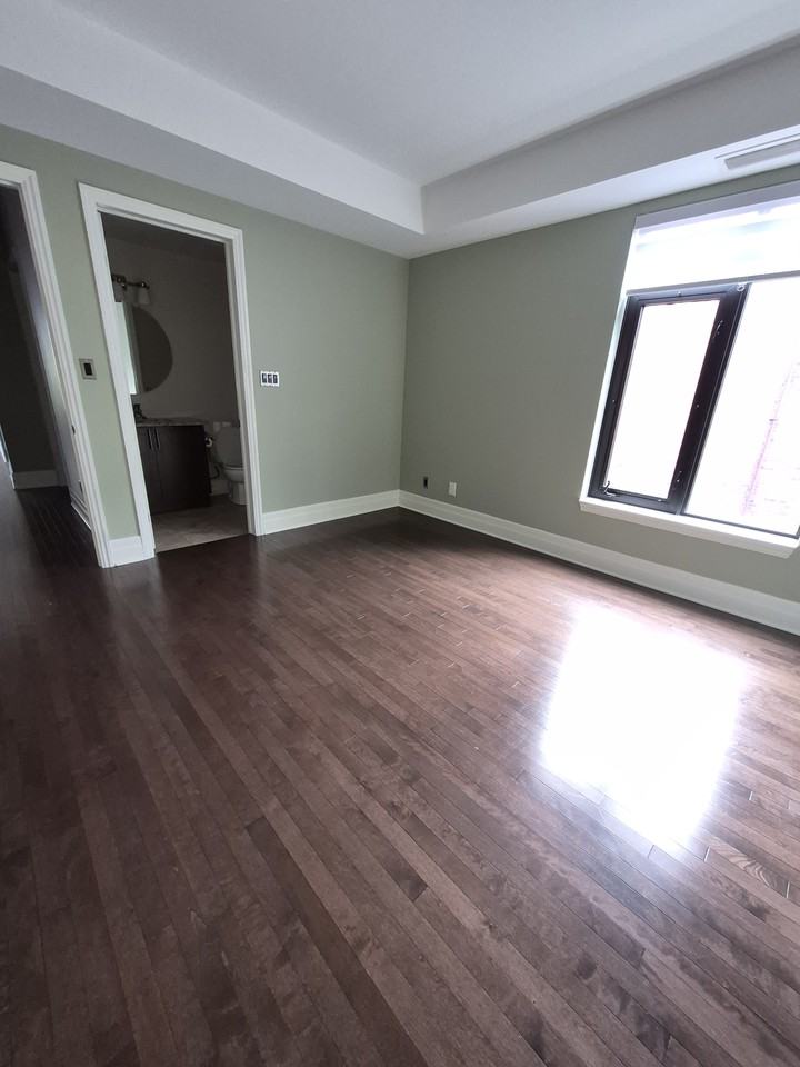 808 Bronson - Photo 3 of 9
