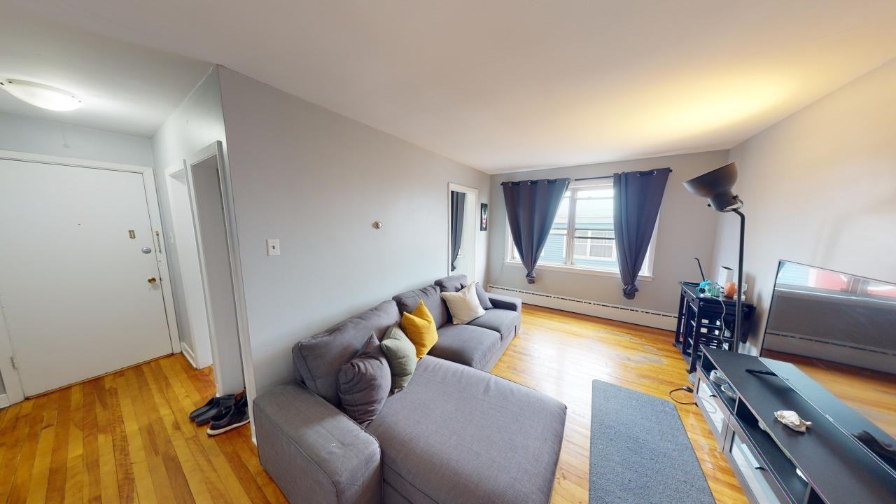 3693 Windsor Street - Photo 5 of 14
