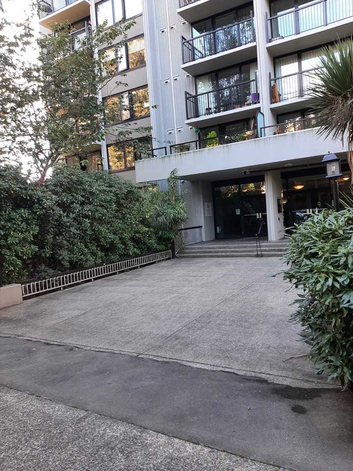 Westsea Towers - Photo 7 of 25