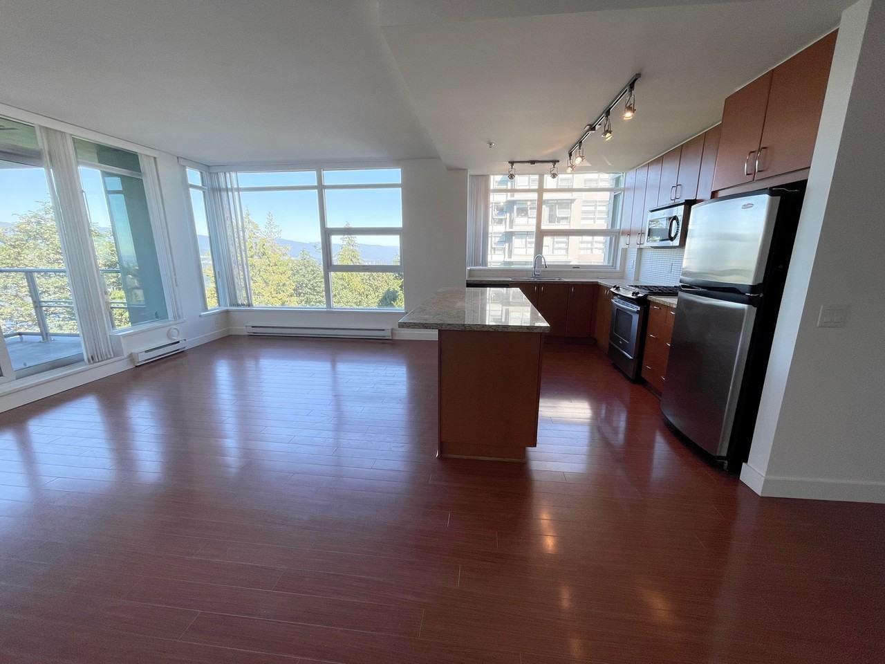 9188 University Cres - Photo 4 of 15