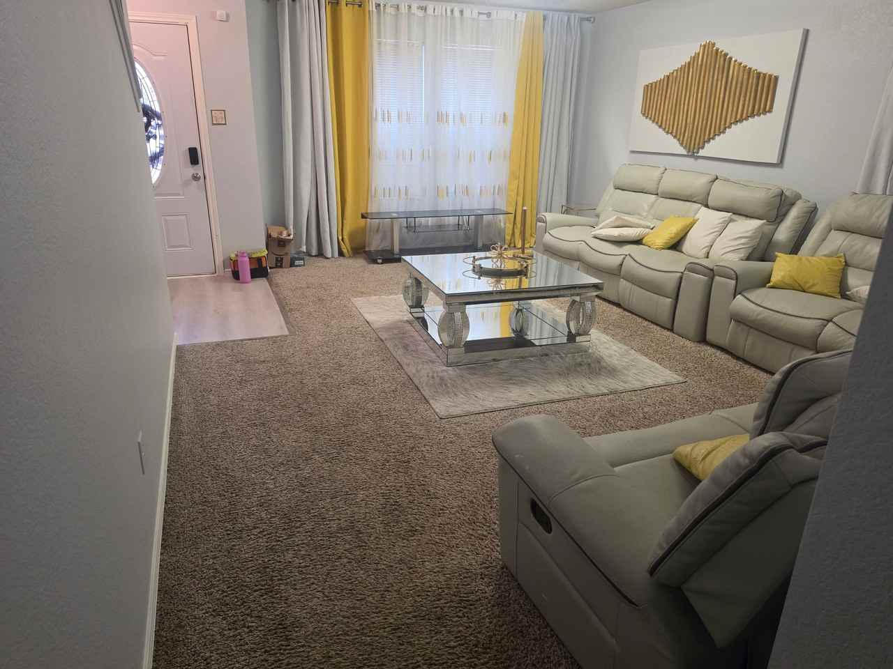 4100 Hunters Creek Dr - Photo 4 of 15