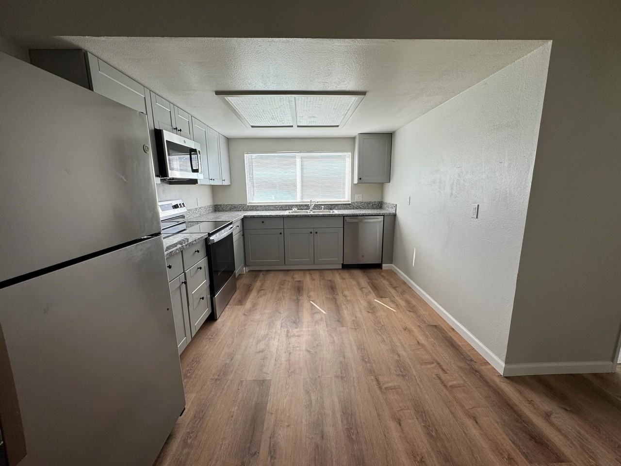 398 Grant Way #2 - Photo 4 of 9