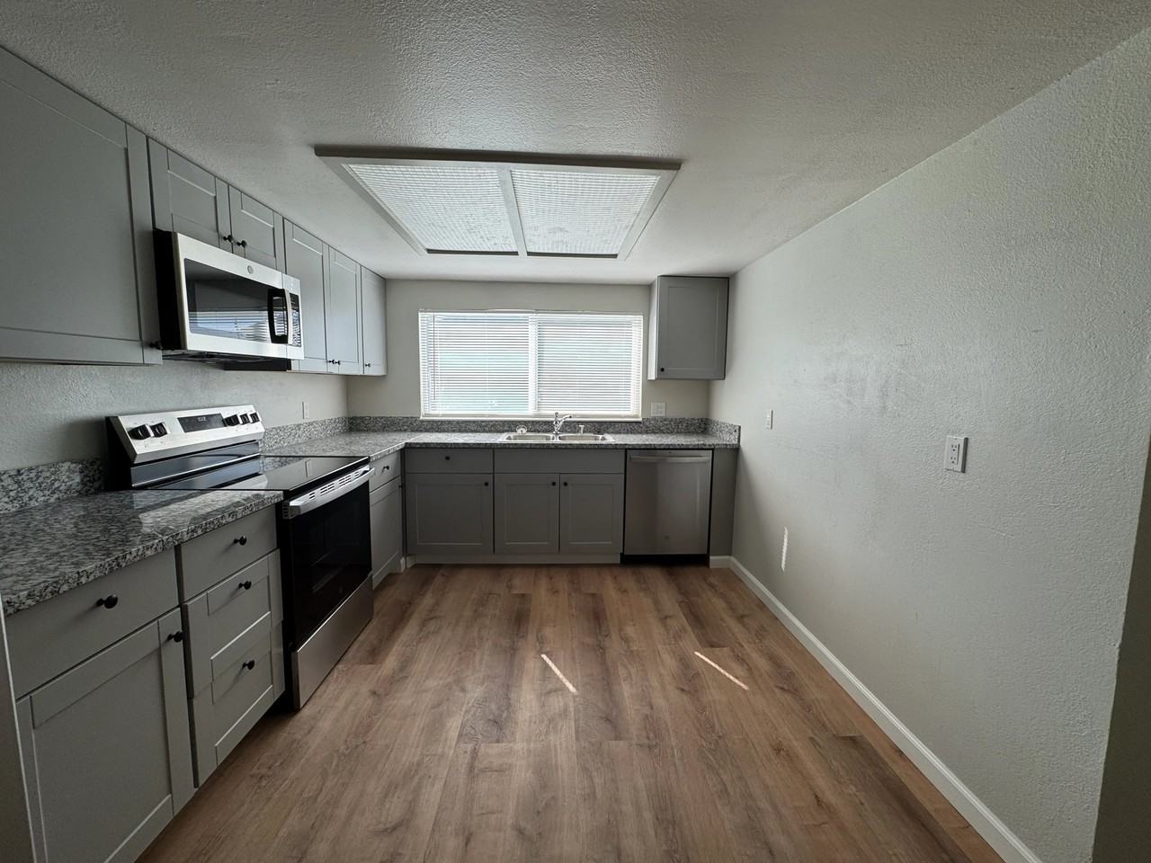 398 Grant Way #2 - Photo 5 of 9