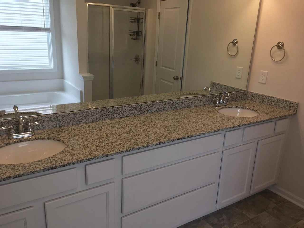 4518 Dover Ct - Photo 4 of 17