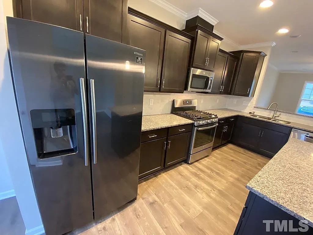 6502 Perry Creek Rd - Photo 5 of 19