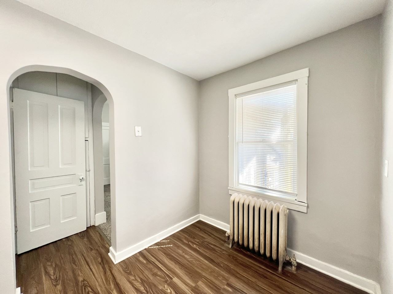 749 1/2 Parker Ave #749-1-2 - Photo 5 of 14