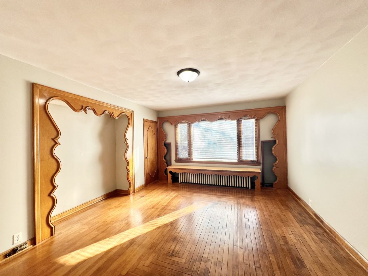 749 Parker Ave #749 - Photo 7 of 12