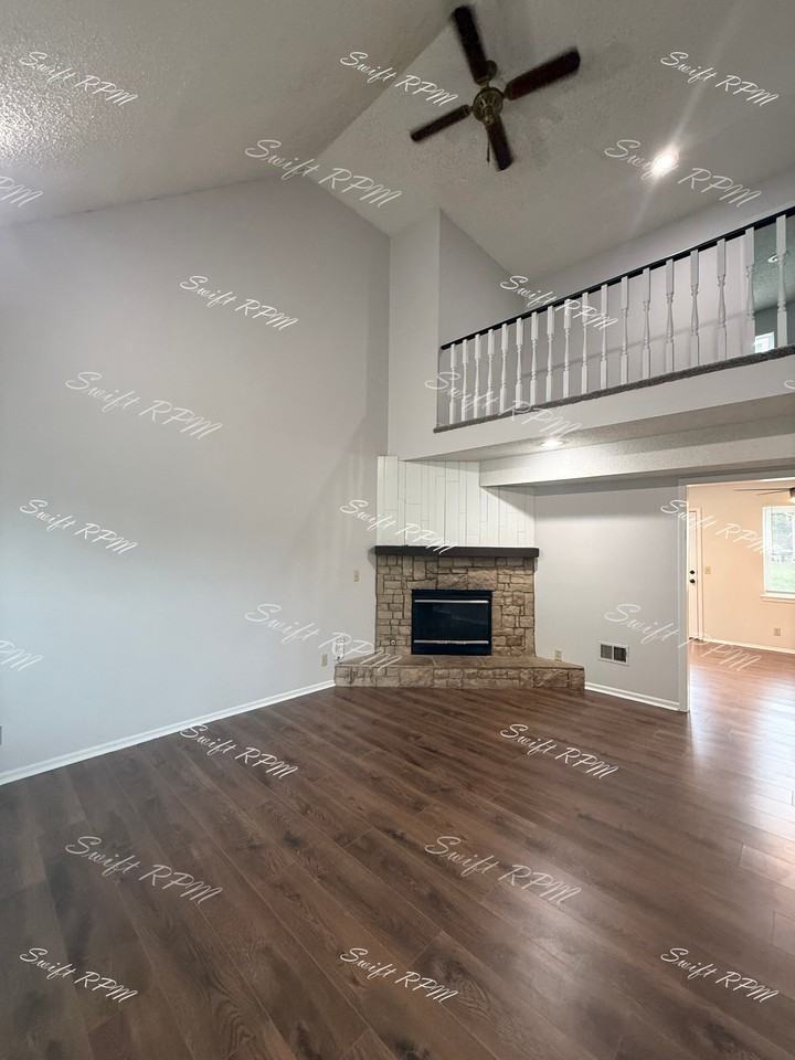 6704 West 150th Street-2 - 1 #1 - Photo 2 of 18
