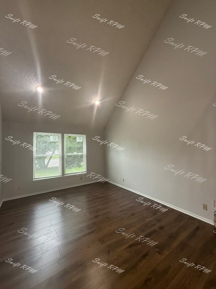 6704 West 150th Street-2 - 1 #1 - Photo 3 of 18