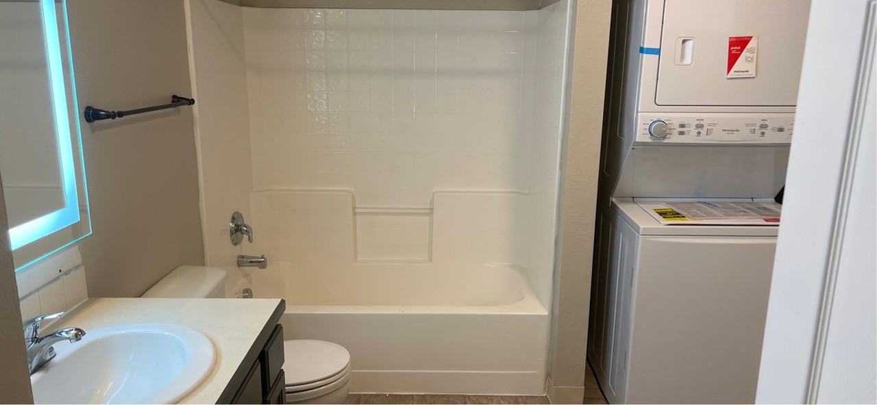 10066 W Garverdale Ln #102 - Photo 4 of 20