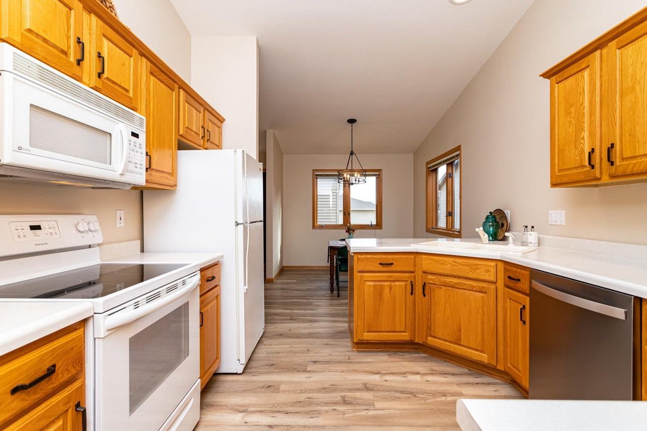 3309 Polaris Dr #1 - Photo 4 of 16