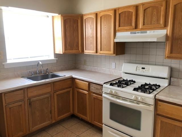 1334 Thurman St #1 - Photo 2 of 4
