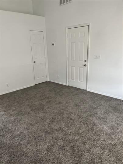 1196 Se Freedom Cir #1198 - Photo 2 of 10
