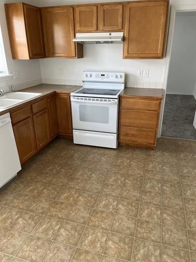 1196 Se Freedom Cir #1198 - Photo 4 of 10