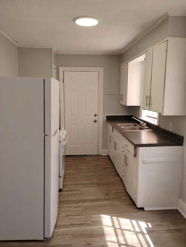 1106 Cherry St #1 - Photo 4 of 7
