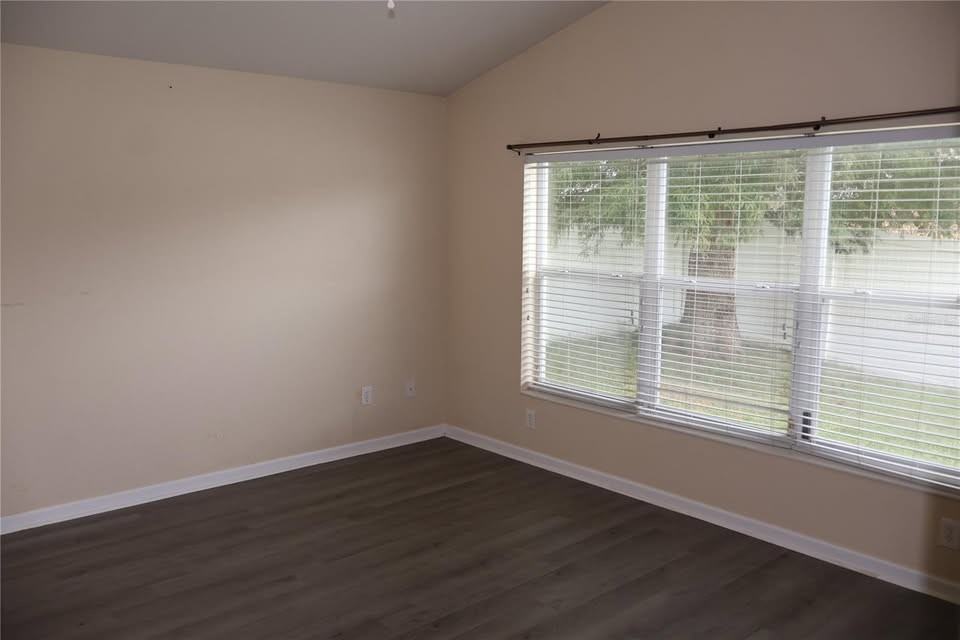 5544 Sw 40th St #1 - Photo 4 of 9