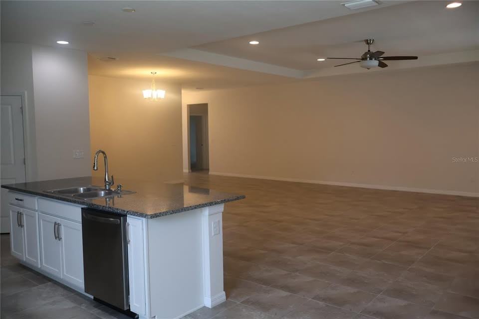 5033 Sw 56th St #1 - Photo 4 of 10
