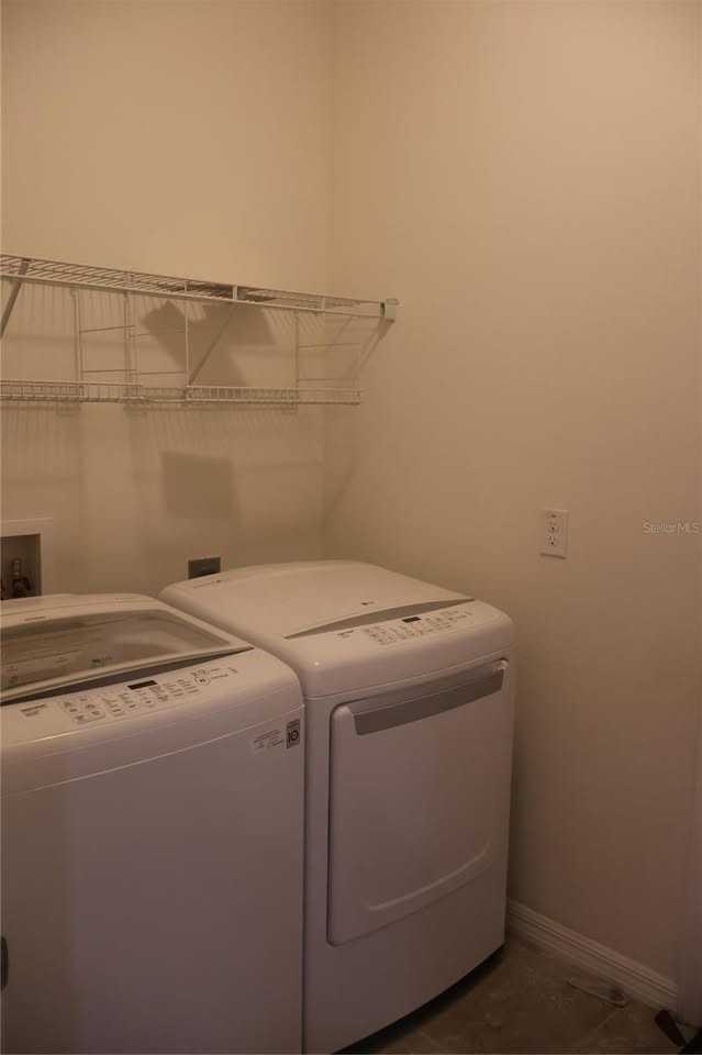 5033 Sw 56th St #1 - Photo 5 of 10