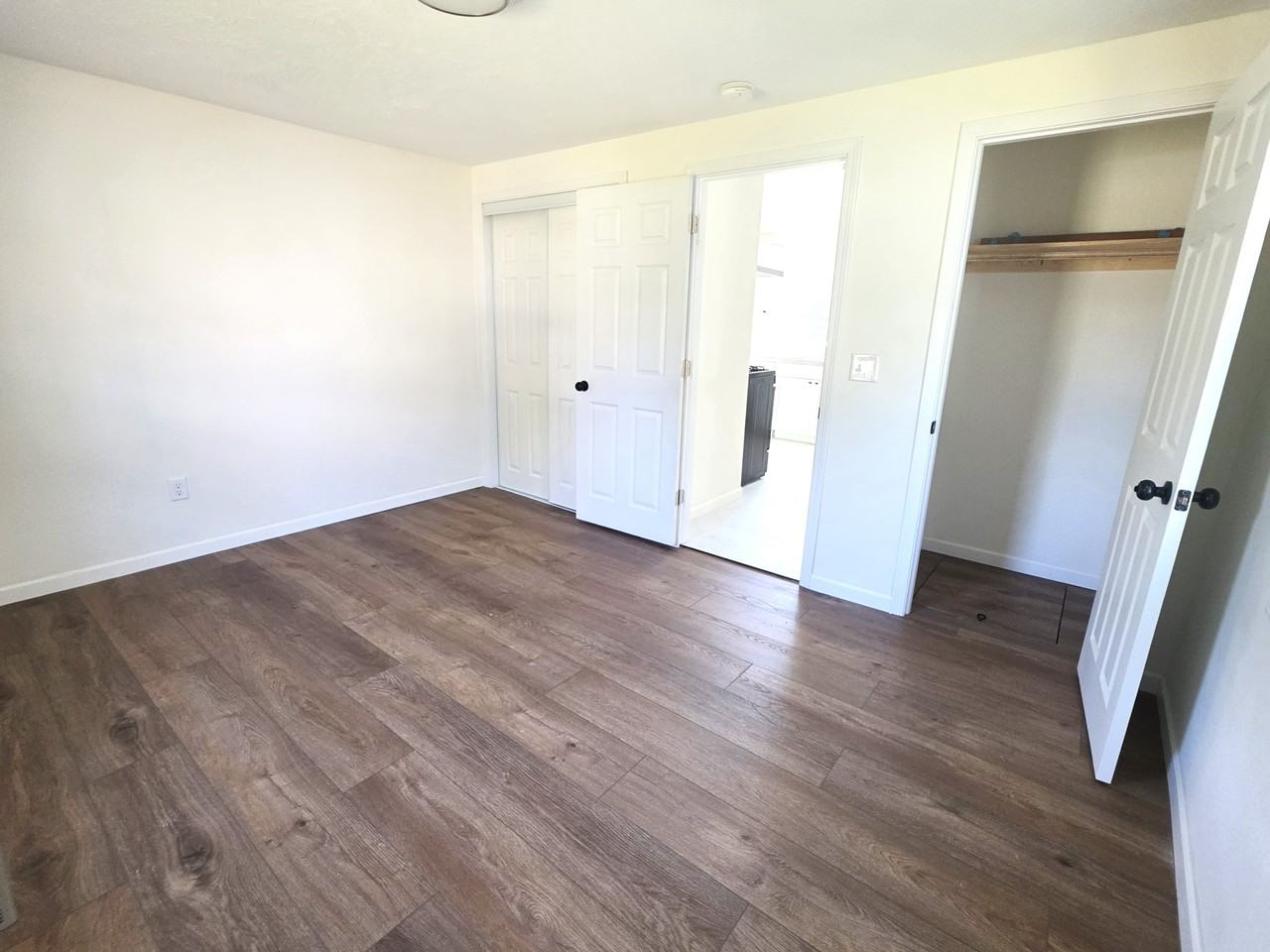 1626 W Thoman St #1 - Photo 3 of 24