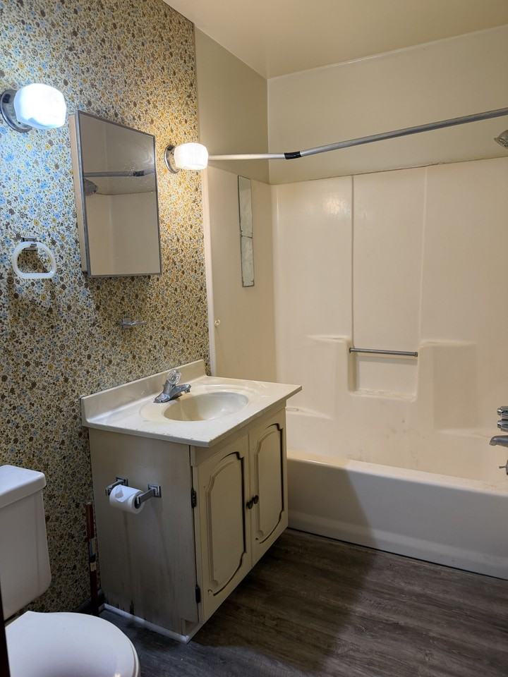 22062 Sunset Dr #3 - Photo 4 of 5