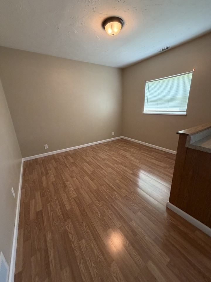 216 N Compton Ln #A - Photo 6 of 10