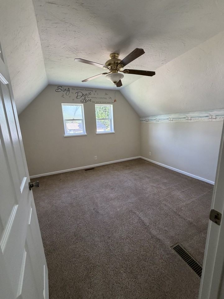216 N Compton Ln #A - Photo 7 of 10