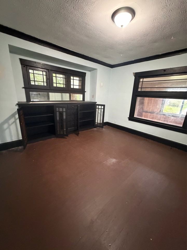 111 N Brockway Ave #HOME - Photo 4 of 10